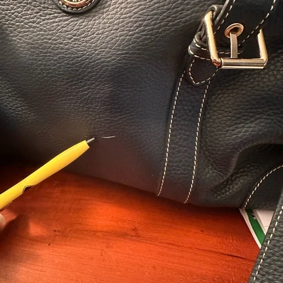 Dooney and Burke Navy Blue Satchel with detachable shoulder strap and wallet - Picture 14 of 15